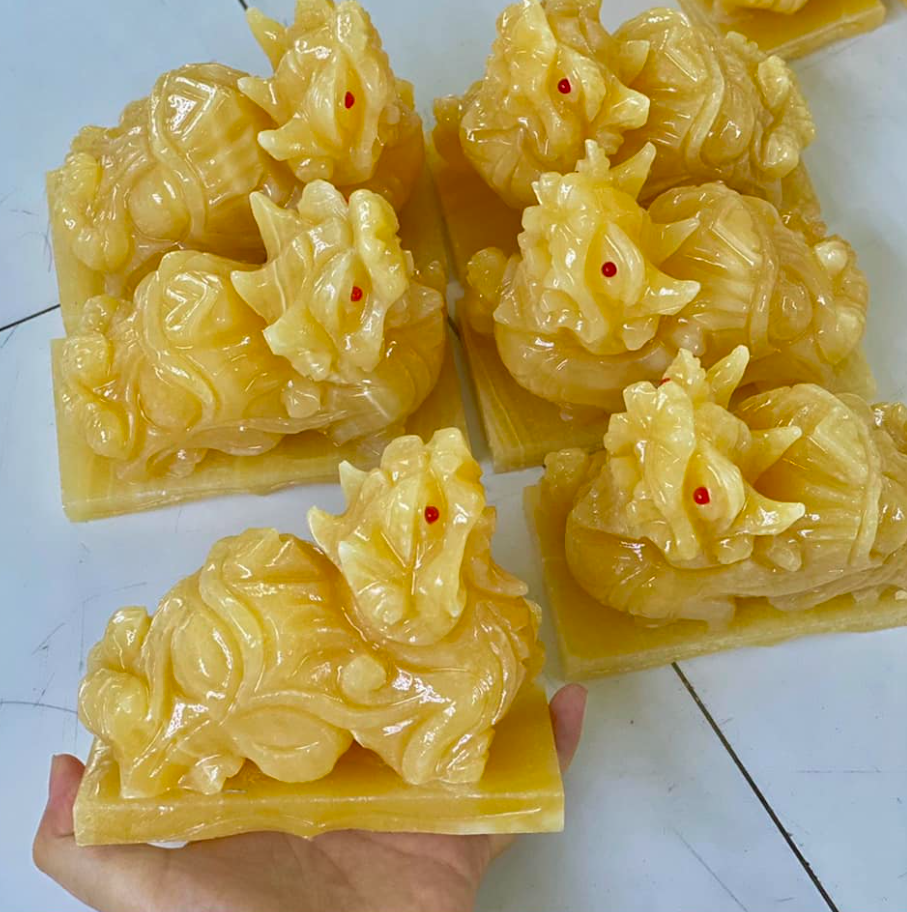 Tượng Tỳ Hưu Phong Thủy Đá Canxedon 2.png